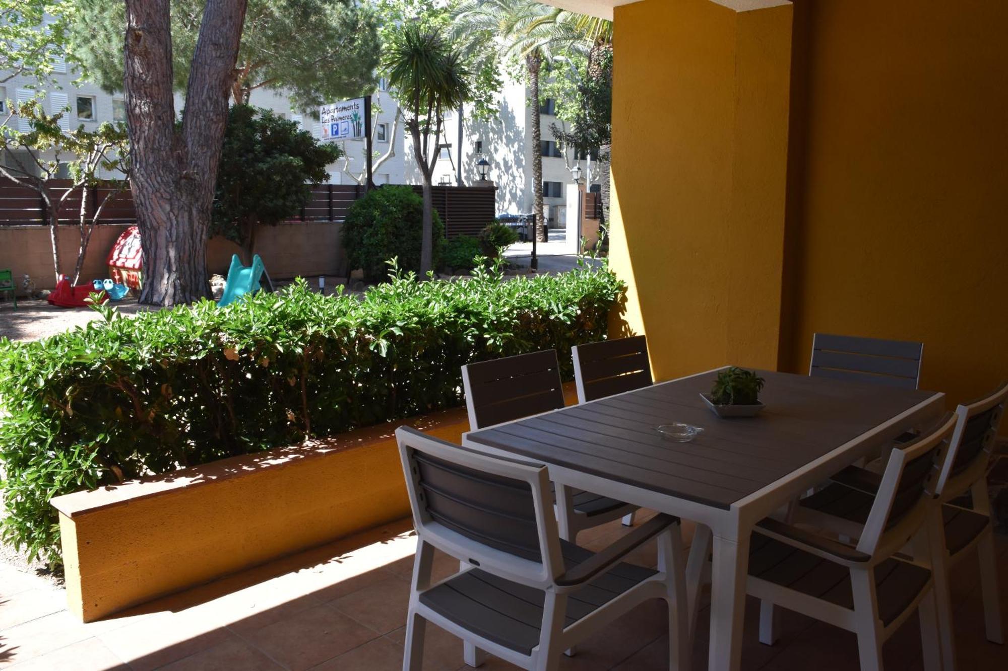Apartamentos Les Palmeres Platja d'Aro Exterior photo