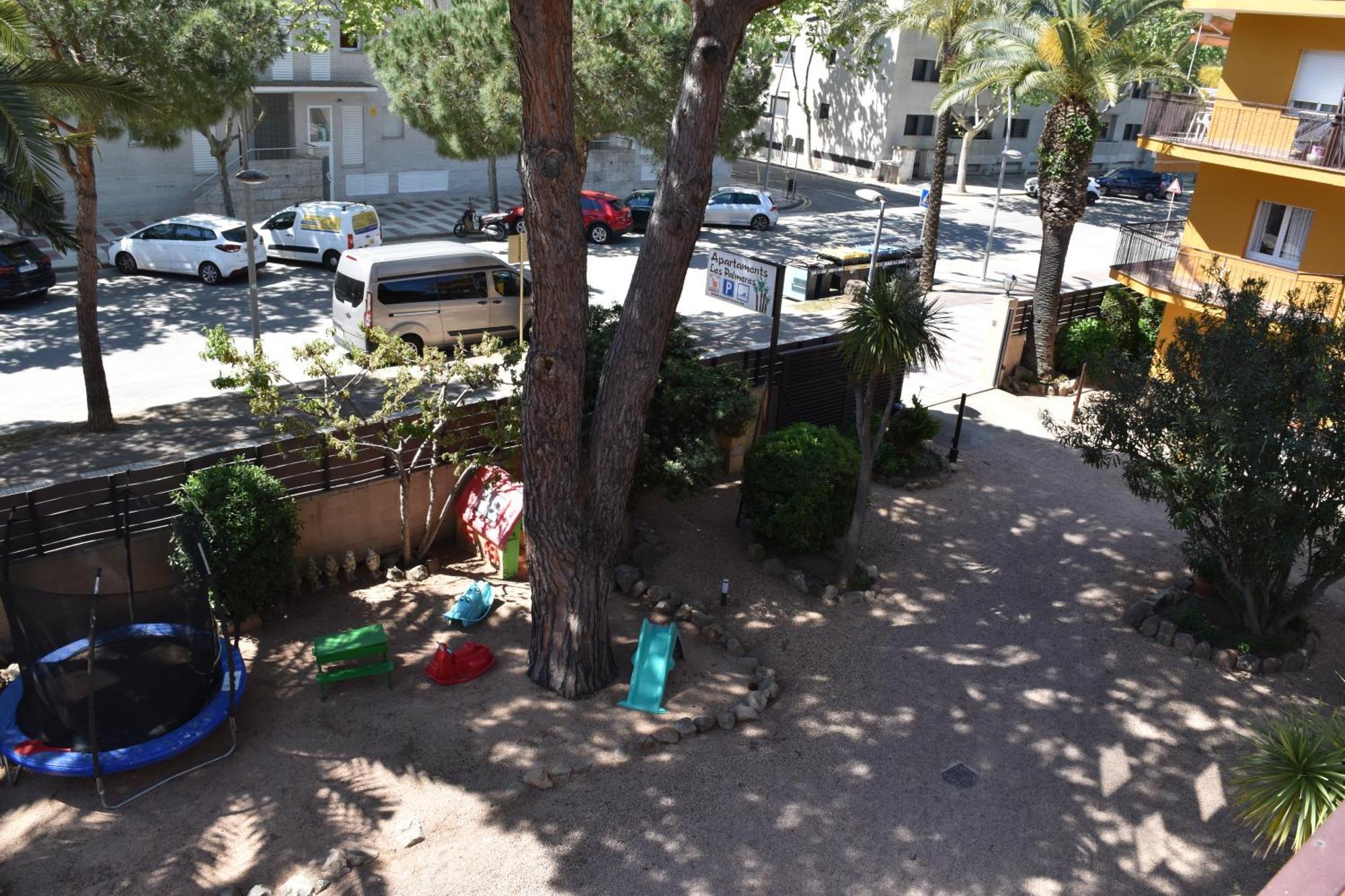 Apartamentos Les Palmeres Platja d'Aro Exterior photo